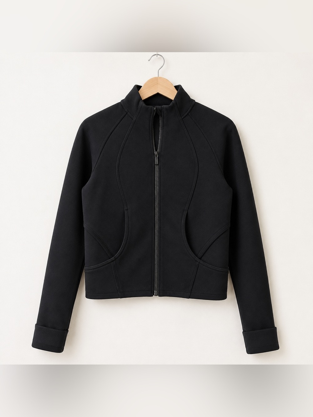 Lululemon size 6 black zip up stretchy bomber jacket with breathable mesh